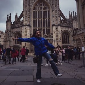 Meet your Posher, Jasmine